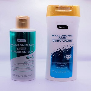 Hyauloronic Acid body wash & hyaluronic Acid body lotion